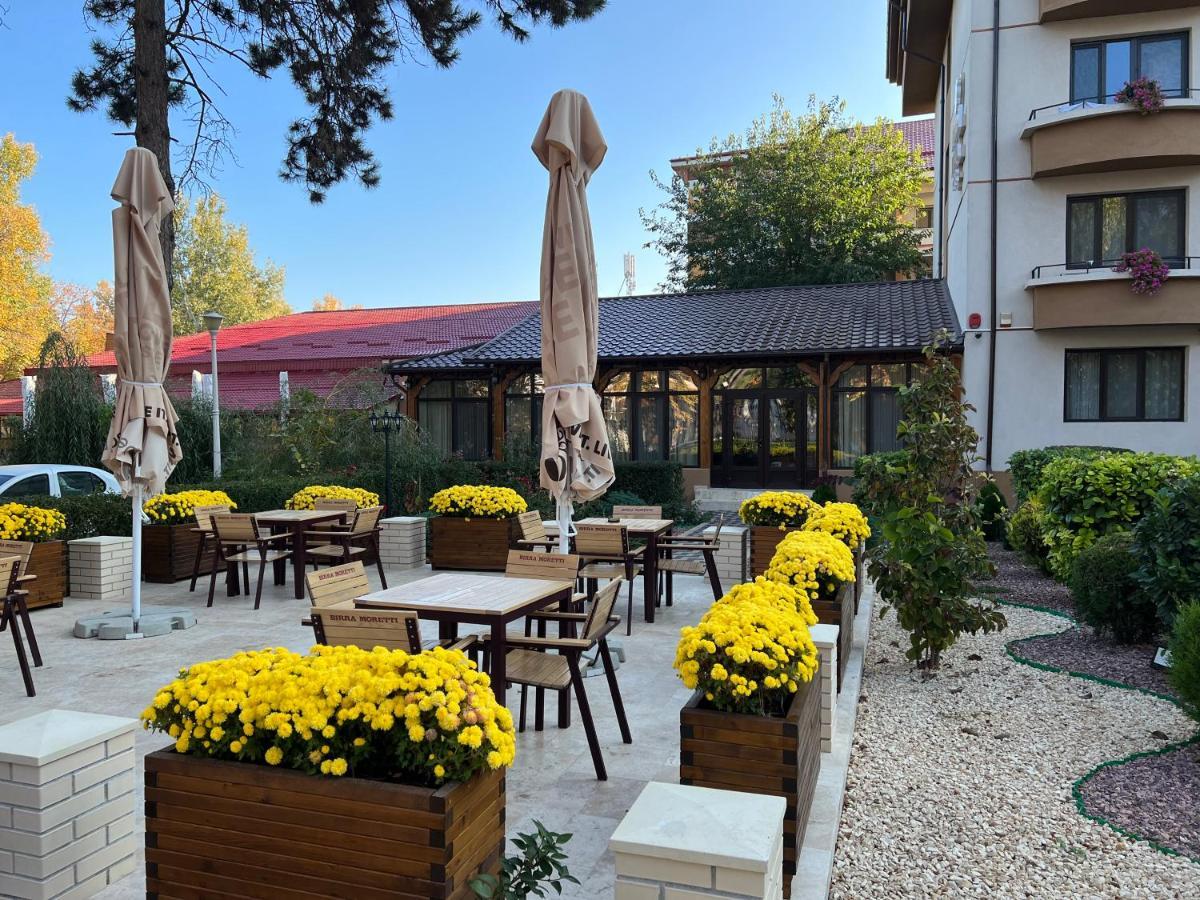 Hotel Mara Brăila Esterno foto