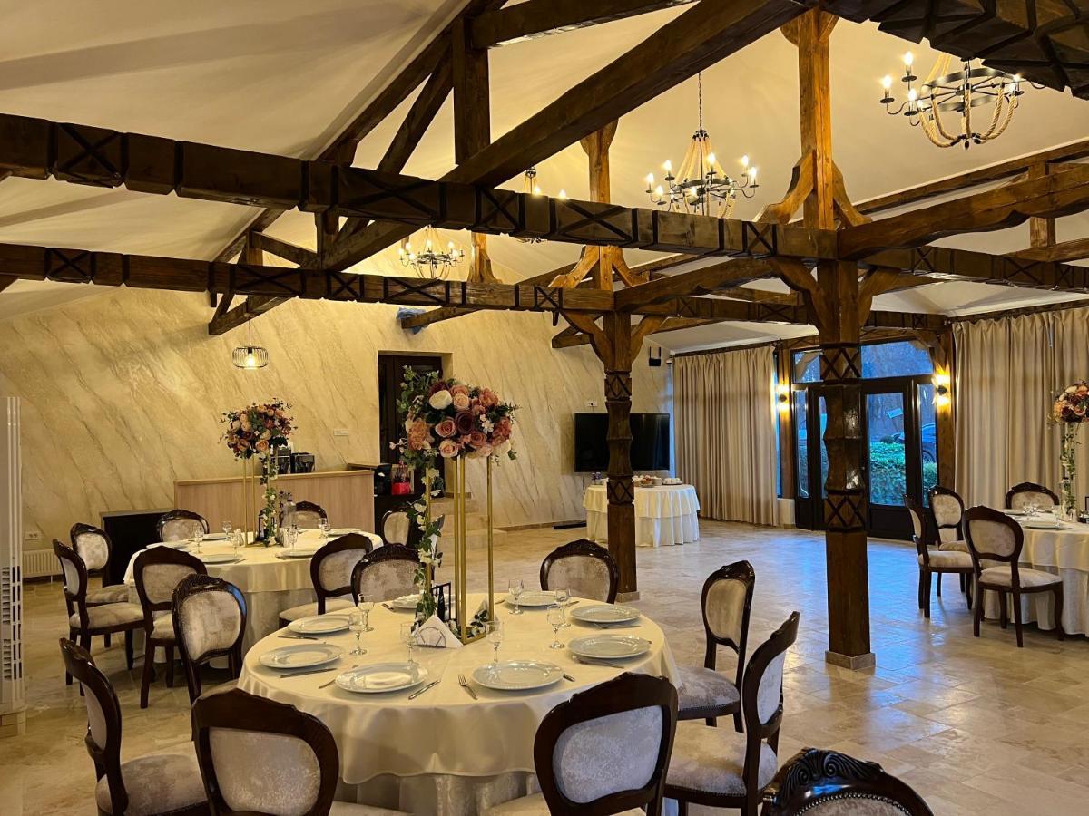 Hotel Mara Brăila Esterno foto
