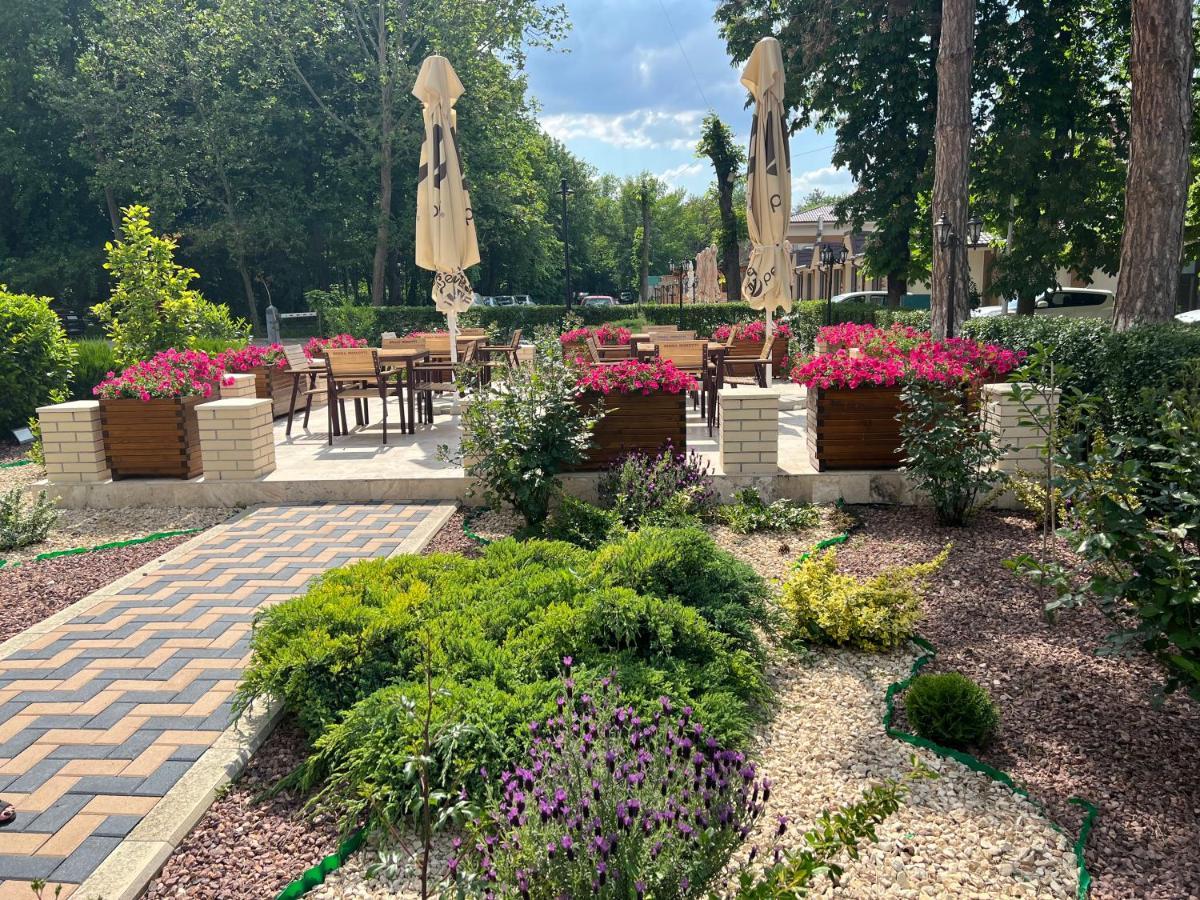 Hotel Mara Brăila Esterno foto